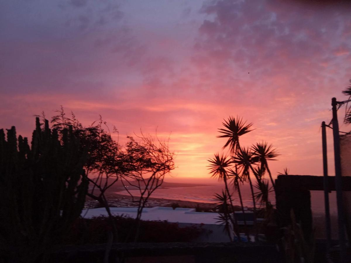 Beautiful Small Bungalow, Amazing Views And Garden Famara Eksteriør bilde