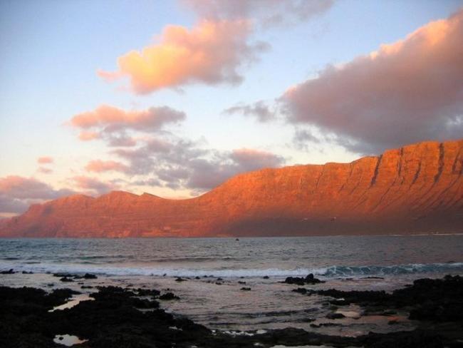 Beautiful Small Bungalow, Amazing Views And Garden Famara Eksteriør bilde